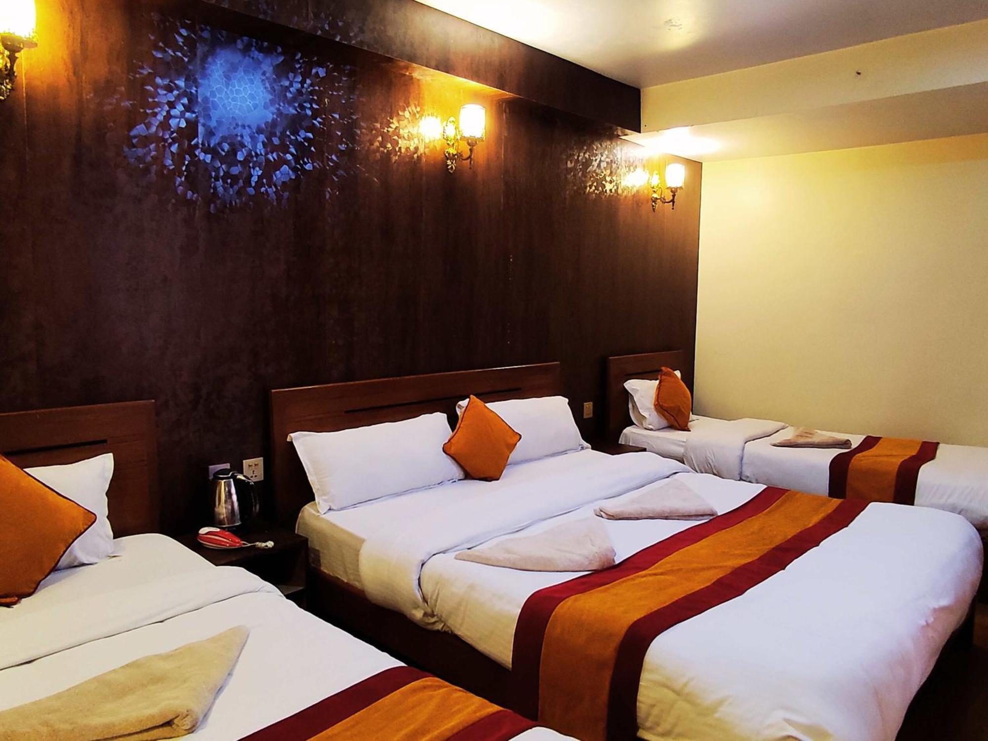 Royal Kings Hotel Katmandu Dış mekan fotoğraf