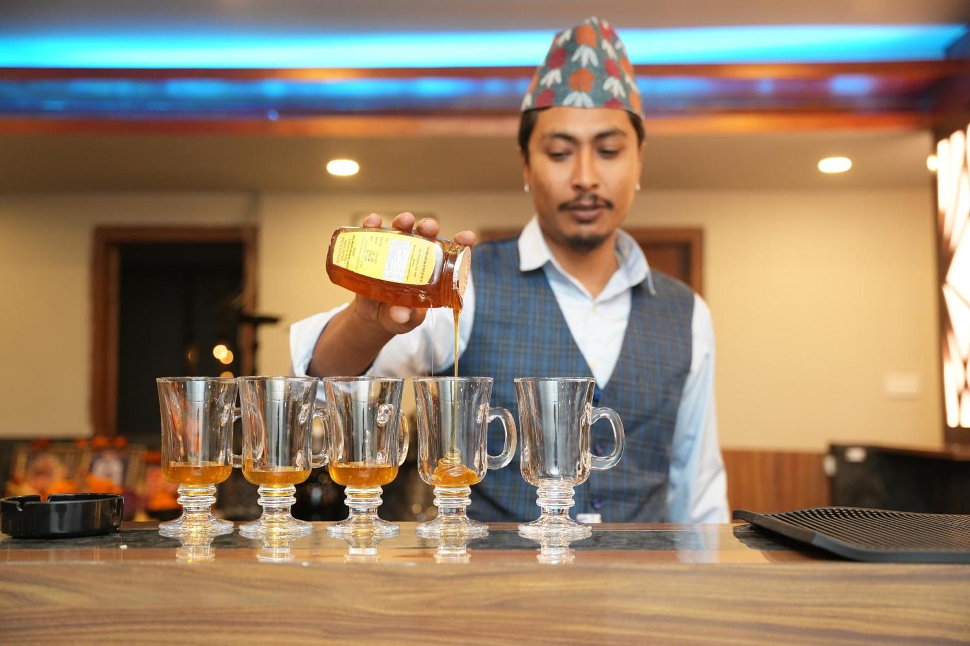 Royal Kings Hotel Katmandu Dış mekan fotoğraf