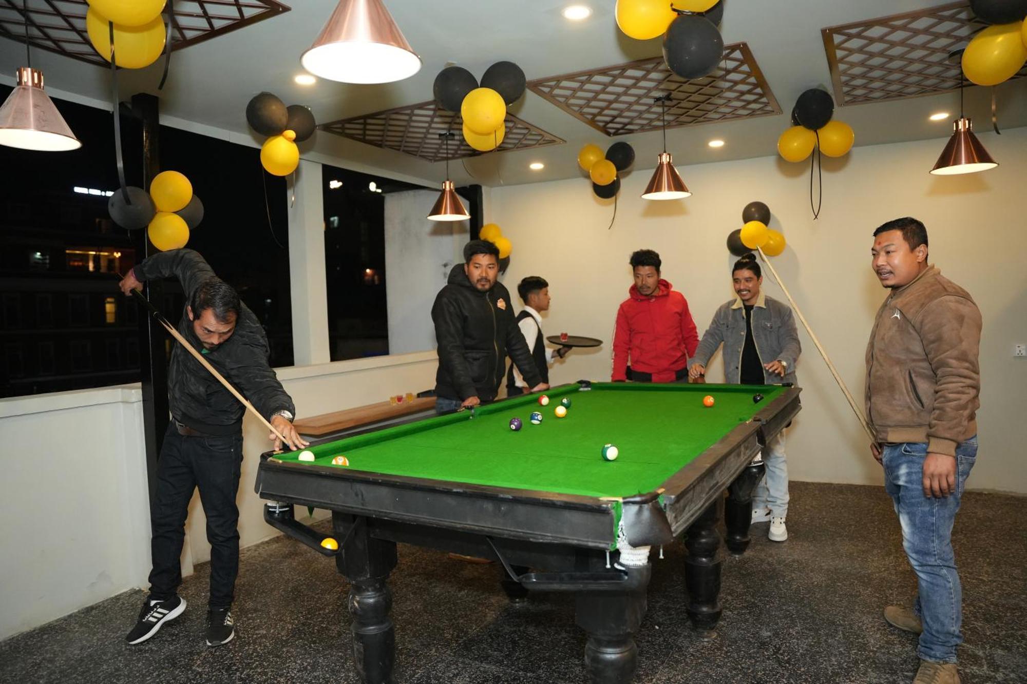 Royal Kings Hotel Katmandu Dış mekan fotoğraf