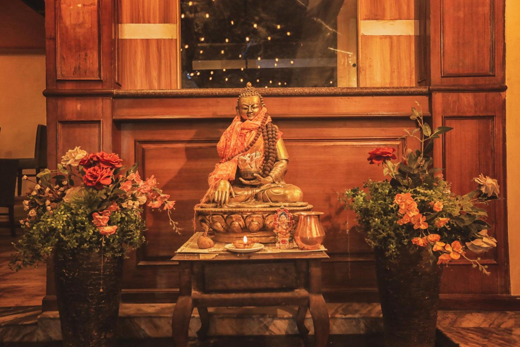 Royal Kings Hotel Katmandu Dış mekan fotoğraf