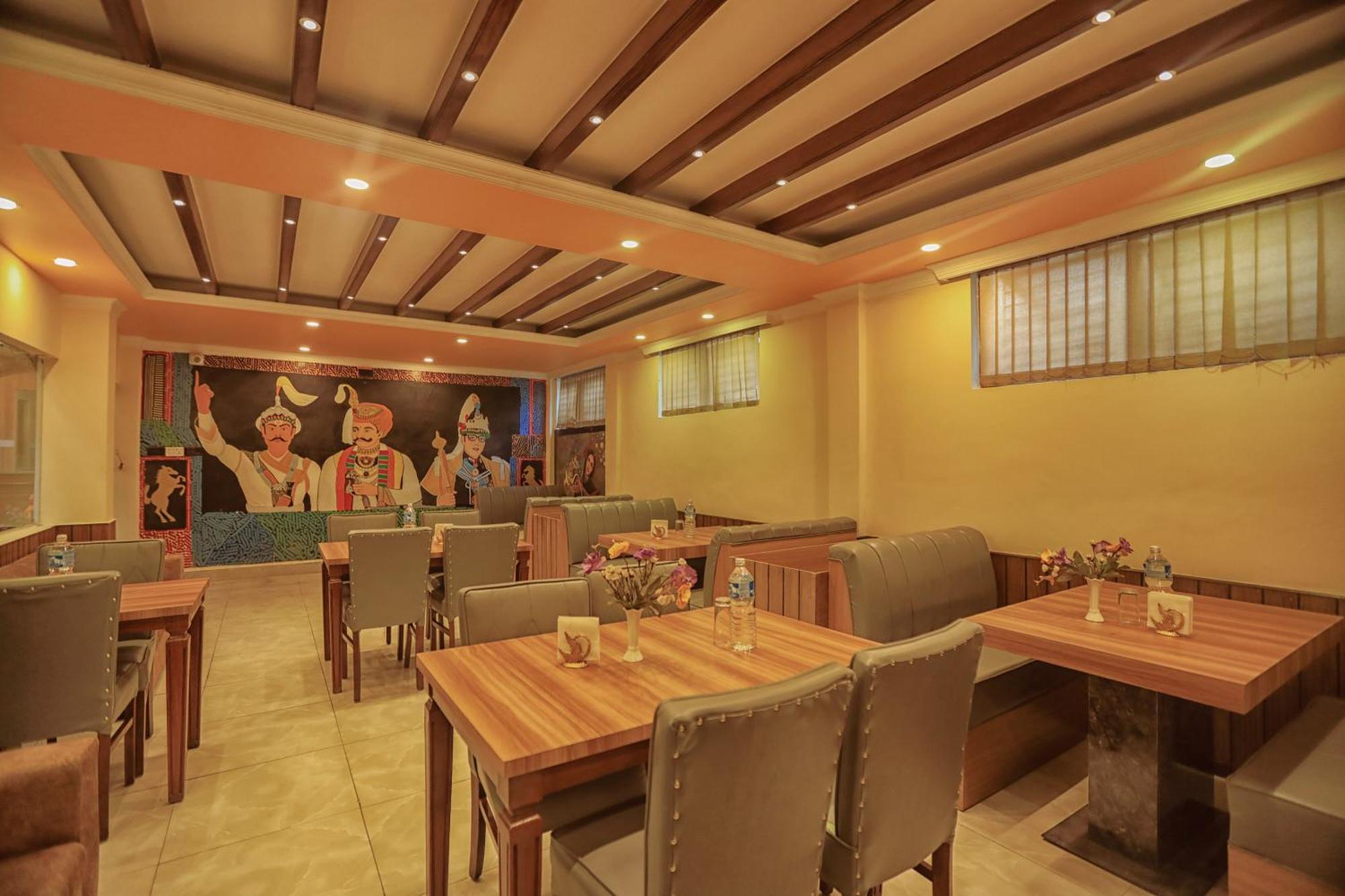Royal Kings Hotel Katmandu Dış mekan fotoğraf