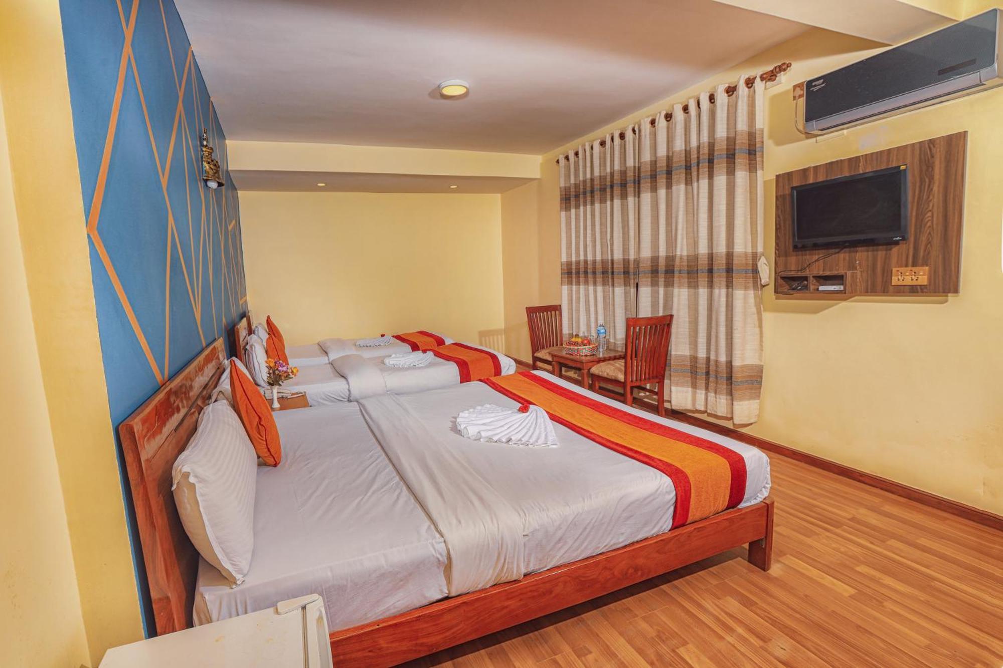 Royal Kings Hotel Katmandu Dış mekan fotoğraf